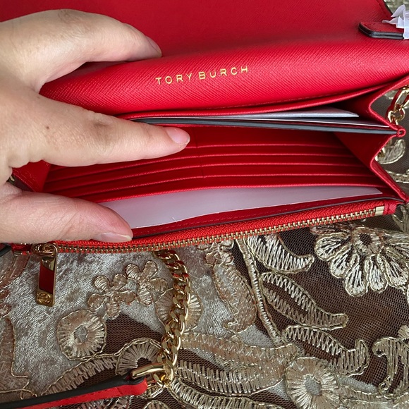 Tory Burch wallet crossbody - Picture 9 of 11